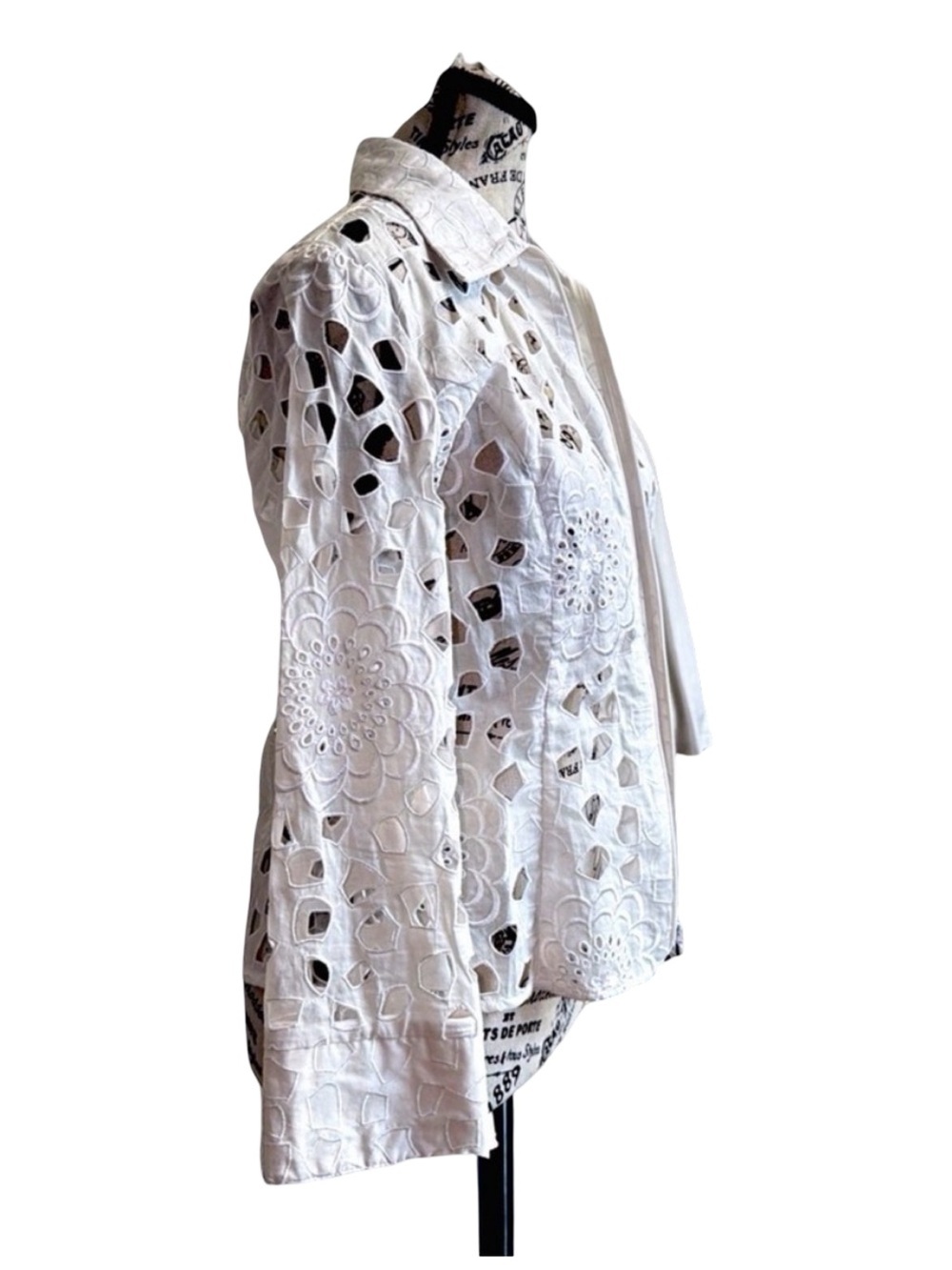 Samuel Dong Ivory Cutwork Floral Zip-Front Jacket | Women’s Small - Picture 3 of 13